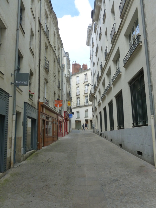 P1040208